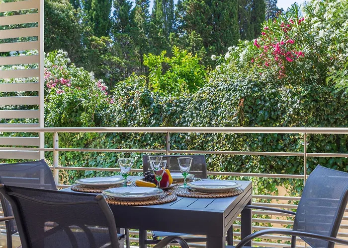 151 Bay Street-2 By Interhome * Cavalaire-sur-Mer