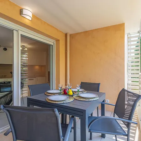 151 Bay Street-2 By Interhome *